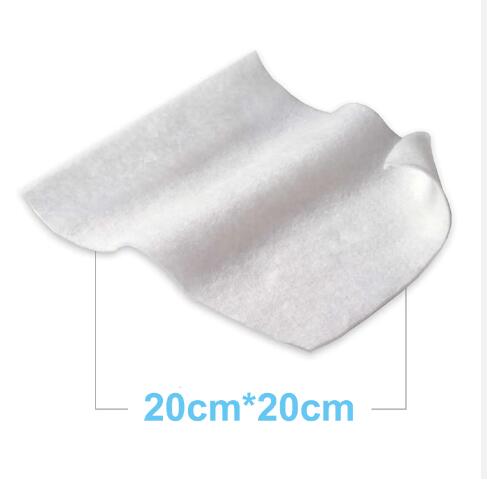 Débarbouillettes jetables avec personnalisation du savon