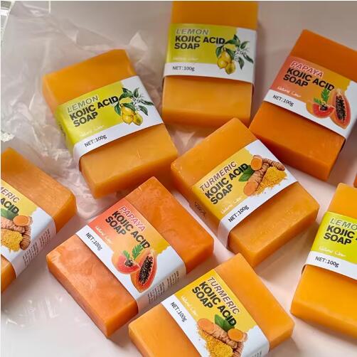 Barre de savon à l'acide kojic