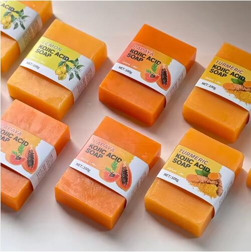 Barre de savon à l'acide kojique de marque privée