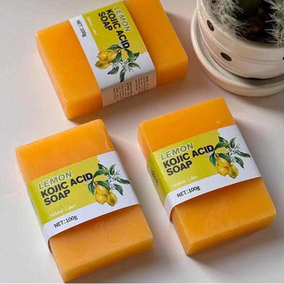 Savon à l'acide kojique